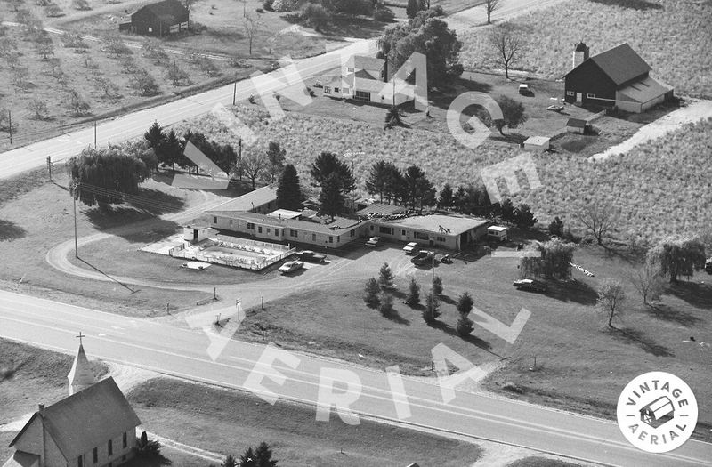 Sunset Motel - 1982 Aerial (newer photo)